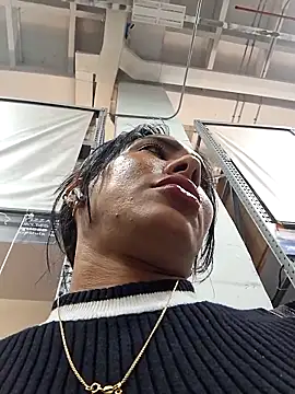 Doll Loren online show from March 24, 2026, 6:24 pm