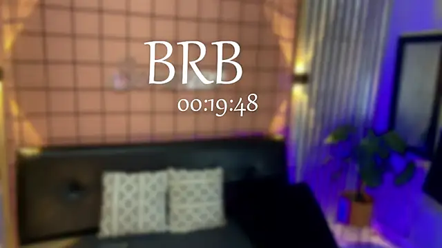 mensia hernandz online show from March 6, 2025, 1:24 pm