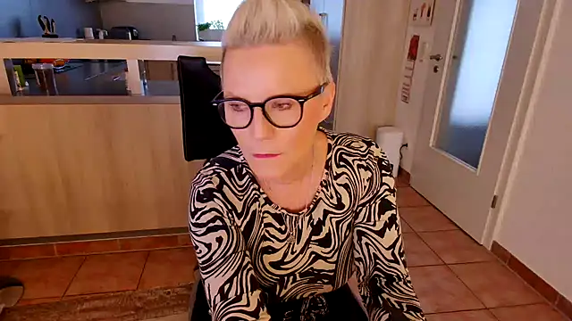 Snapshot of German_Milf chatting on December 18, 2024, 1:45 pm German Milf online show from December 18, 2024, 1:45 pm
