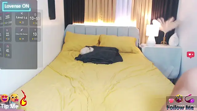 Snapshot of Ella_Fantasiax chatting on March 5, 2025, 2:56 pm Ella Fantasiax online show from March 5, 2025, 2:56 pm