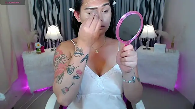 Snapshot of Ella_Fantasiax chatting on October 1, 2025, 11:27 am Ella Fantasiax online show from October 1, 2025, 11:27 am