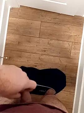 Snapshot of Mark_Dad chatting on February 10, 2025, 1:01 pm Mark Dad online show from February 10, 2025, 1:01 pm