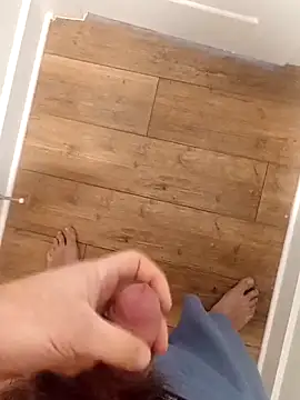 Snapshot of Mark_Dad chatting on February 26, 2025, 2:46 pm Mark Dad online show from February 26, 2025, 2:46 pm