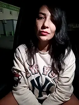 Snapshot of Cataleya80 chatting on October 28, 2025, 9:50 pm Cataleya80 online show from October 28, 2025, 9:50 pm