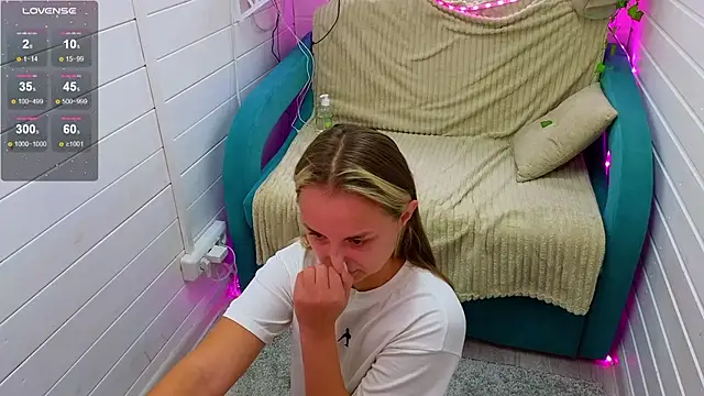 Snapshot of Misss_Vikk chatting on September 12, 2025, 8:36 am Misss Vikk online show from September 12, 2025, 8:36 am