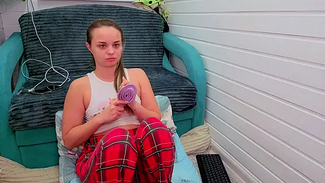 Snapshot of Misss_Vikk chatting on November 27, 2025, 6:59 am Misss Vikk online show from November 27, 2025, 6:59 am