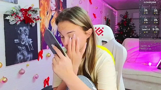 Snapshot of Misss_Vikk chatting on December 20, 2025, 2:07 am Misss Vikk online show from December 20, 2025, 2:07 am