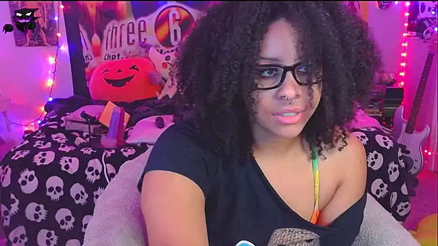 N1NT3NDH03 online show from January 18, 2025, 6:56 am