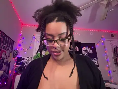 N1NT3NDH03 online show from December 5, 2025, 4:21 am