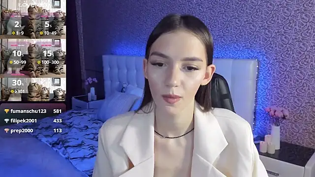 SophieCatty online show from January 30, 2025, 9:25 am