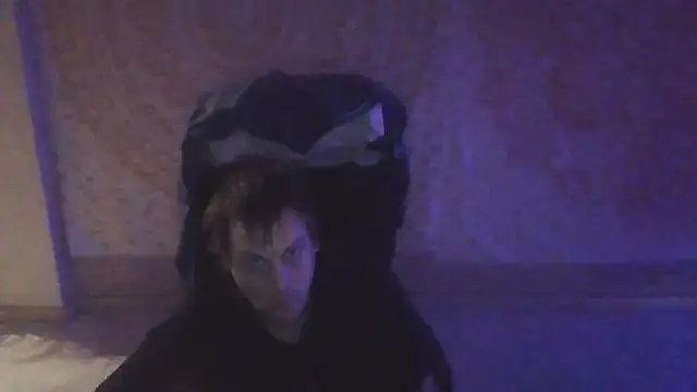 Snapshot of slankecrosdresser chatting on December 9, 2024, 5:08 pm slankecrosdresser online show from December 9, 2024, 5:08 pm