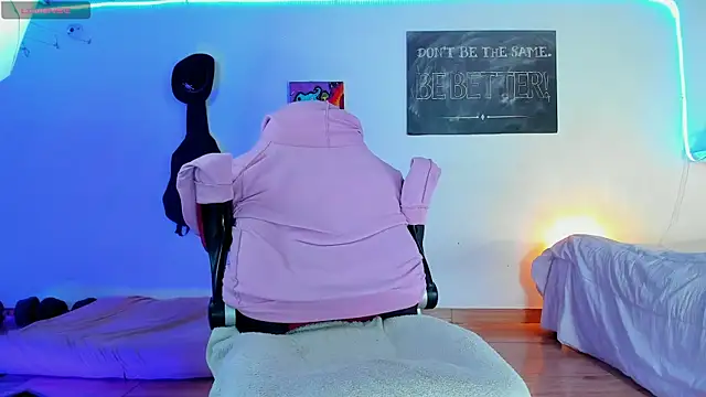 Snapshot of RyanCarter_ chatting on December 7, 2024, 3:08 pm RyanCarter  online show from December 7, 2024, 3:08 pm