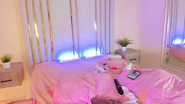 Snapshot of Saekohofman chatting on March 6, 2025, 10:30 am Saekohofman online show from March 6, 2025, 10:30 am