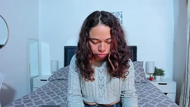 Snapshot of ZulyMichels chatting on June 11, 2026, 12:36 pm ZulyMichels online show from June 11, 2026, 12:36 pm