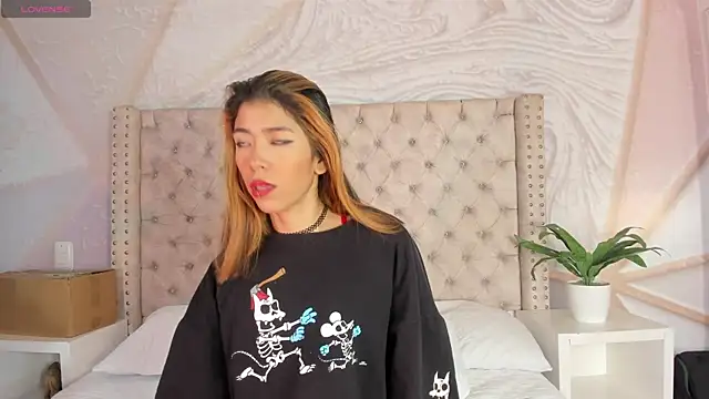Girl Cherry online show from January 25, 2025, 11:34 am