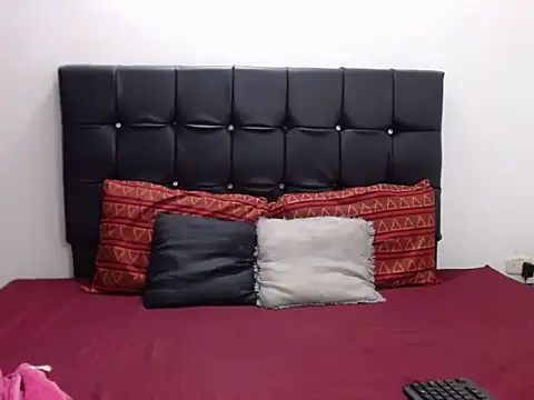 Violette Adams online show from February 11, 2025, 12:27 pm