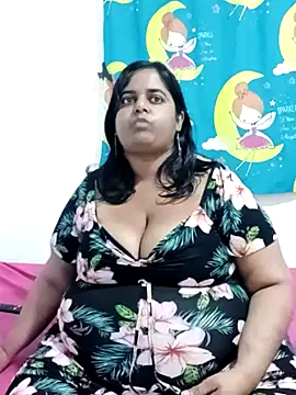 SusanaEshwar online show from April 20, 2026, 9:05 pm