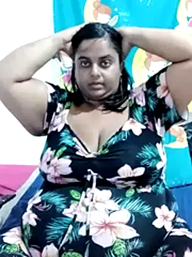 Snapshot of SusanaEshwar chatting on April 21, 2026, 11:51 pm SusanaEshwar online show from April 21, 2026, 11:51 pm