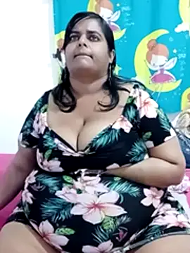 Snapshot of SusanaEshwar chatting on April 23, 2026, 12:23 am SusanaEshwar online show from April 23, 2026, 12:23 am