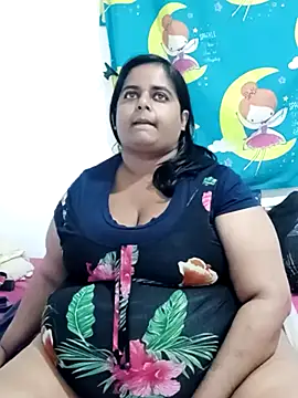 Snapshot of SusanaEshwar chatting on April 28, 2026, 8:36 pm SusanaEshwar online show from April 28, 2026, 8:36 pm