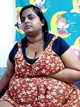 Snapshot of SusanaEshwar chatting on May 4, 2026, 6:59 pm SusanaEshwar online show from May 4, 2026, 6:59 pm