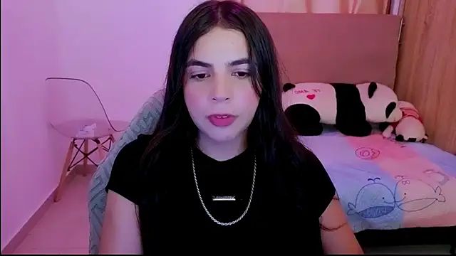  elenna online show from April 10, 2026, 7:18 pm