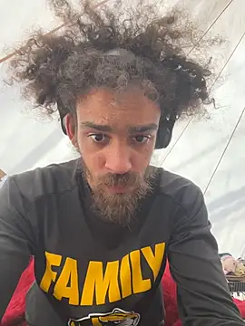 Mrvanillaa online show from April 8, 2026, 9:37 pm