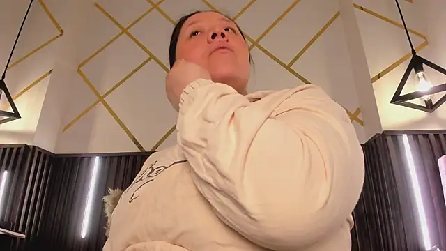  rebecca1 online show from April 13, 2026, 1:44 am