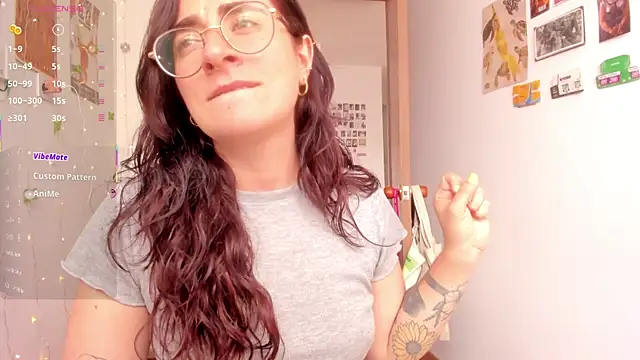 linda giggle online show from October 22, 2025, 2:17 pm