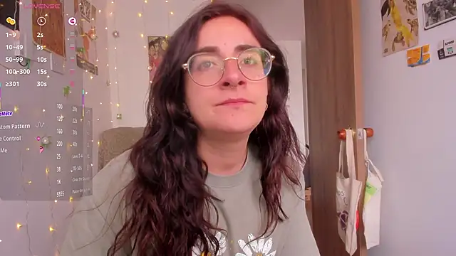 linda giggle online show from October 29, 2025, 8:32 pm