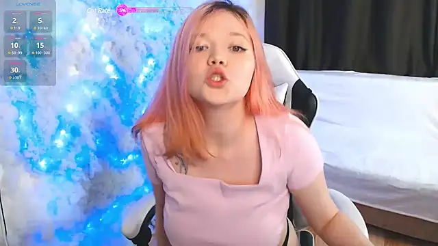 Snapshot of mary_lunar chatting on February 18, 2025, 10:14 pm mary lunar online show from February 18, 2025, 10:14 pm