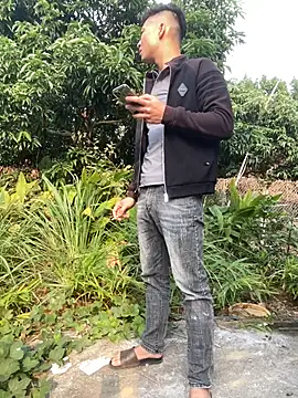 Naughty--asian online show from December 1, 2025, 2:05 am