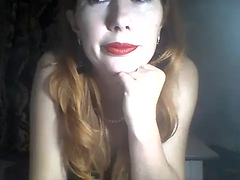 Snapshot of Olesja chatting on October 11, 2025, 7:56 pm Olesja online show from October 11, 2025, 7:56 pm