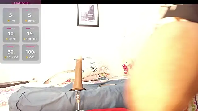 Snapshot of Kattara_Becky_ chatting on April 10, 2026, 3:56 am Kattara Becky online show from April 10, 2026, 3:56 am