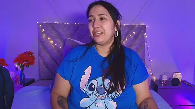 emmajohnss online show from March 23, 2025, 3:54 am