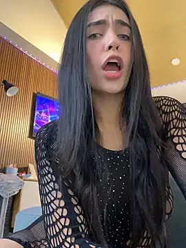 DaphneUwu online show from February 7, 2026, 12:47 am