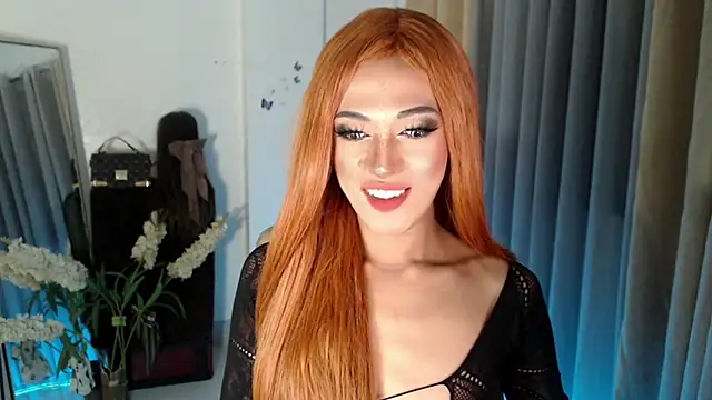 Snapshot of Ts-Glamourosa chatting on March 5, 2025, 2:12 pm Ts-Glamourosa online show from March 5, 2025, 2:12 pm