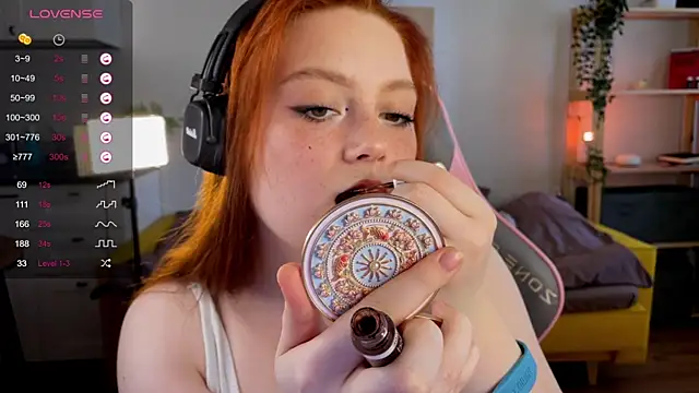 Snapshot of Sofy_Benson chatting on May 20, 2026, 1:39 pm Sofy Benson online show from May 20, 2026, 1:39 pm