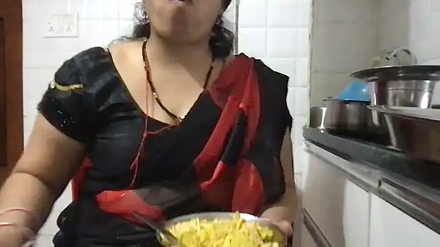 Snapshot of Riyasingh9 chatting on February 1, 2025, 4:14 am Riyasingh9 online show from February 1, 2025, 4:14 am