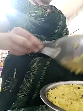 Snapshot of Riyasingh9 chatting on February 16, 2025, 4:53 am Riyasingh9 online show from February 16, 2025, 4:53 am