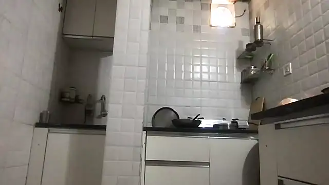 Riyasingh9 online show from April 21, 2026, 4:52 am