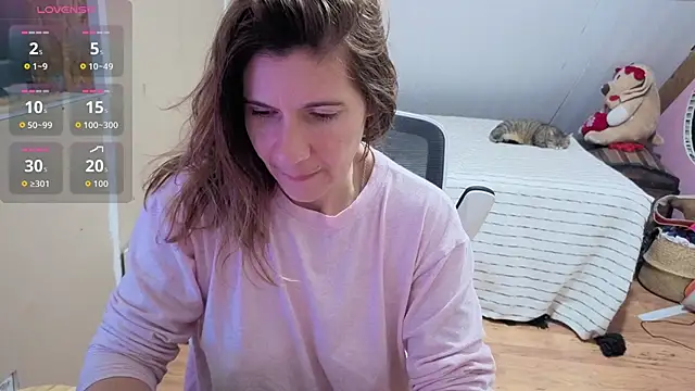 Lina lou4 online show from November 6, 2025, 4:30 pm