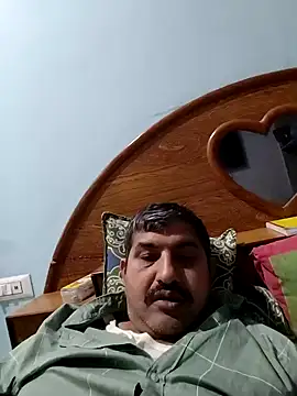 Snapshot of Amandev7 chatting on March 22, 2026, 9:13 am Amandev7 online show from March 22, 2026, 9:13 am