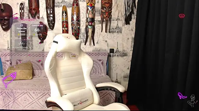 CrazyLaGirl online show from September 17, 2025, 7:59 pm