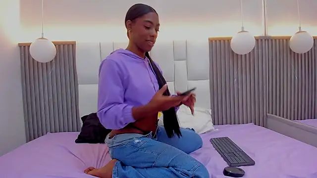 tyra jackson online show from September 23, 2025, 12:08 pm