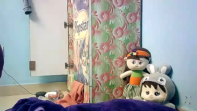 Snapshot of lovelydesi21 chatting on January 12, 2025, 2:30 pm lovelydesi21 online show from January 12, 2025, 2:30 pm