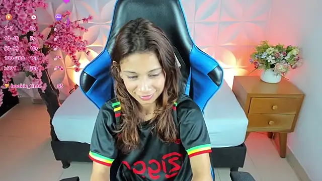 cora 22 online show from February 20, 2025, 4:03 pm