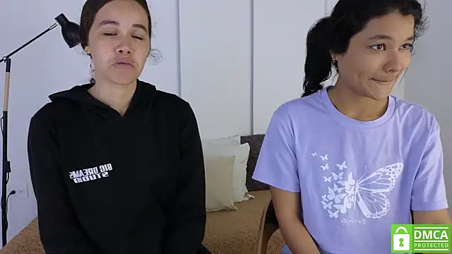 sexychanell 18 online show from September 9, 2025, 12:59 pm