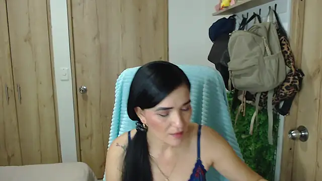 Neerea online show from April 17, 2026, 12:46 am