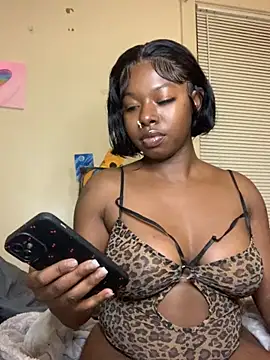 Snapshot of TinyBlazian901 chatting on September 16, 2025, 3:29 am TinyBlazian901 online show from September 16, 2025, 3:29 am